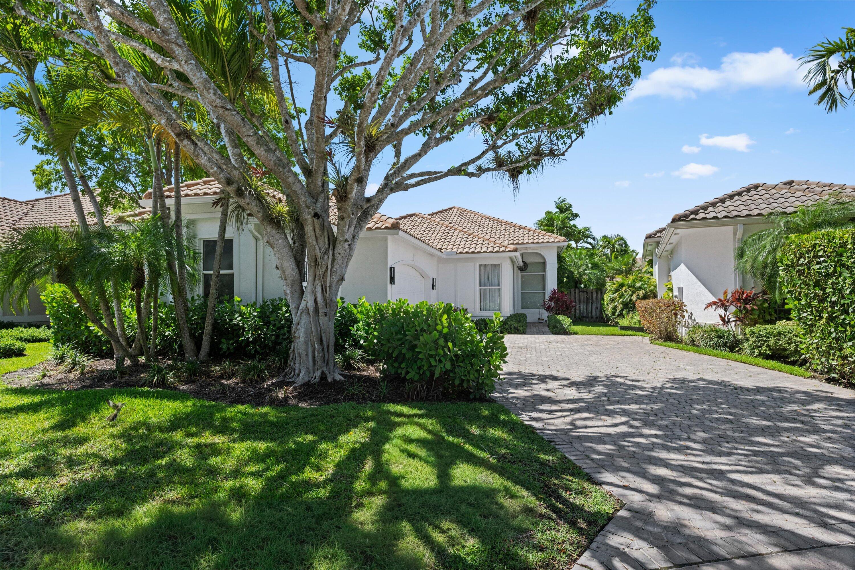12171 Glen Bay Drive, Wellington FL 33414