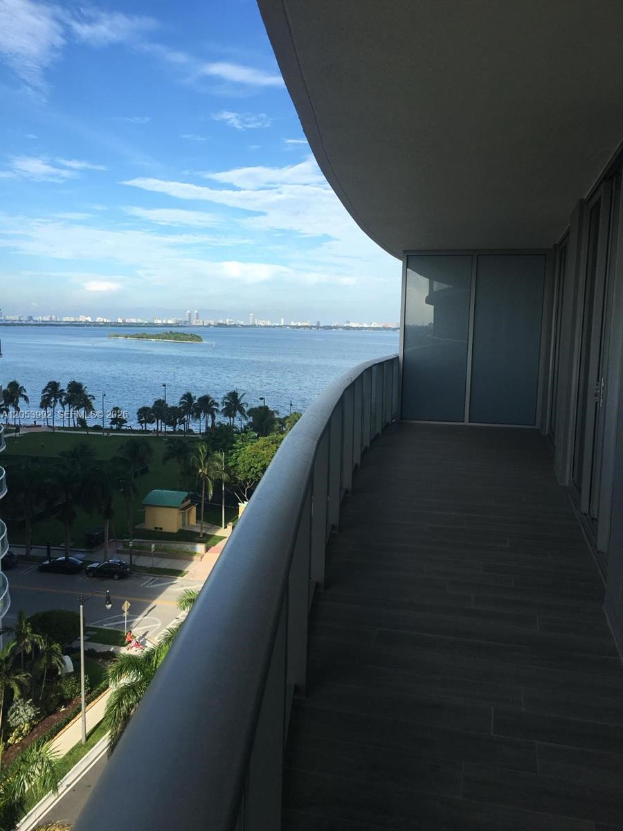 488 NE 18 st # 809, Miami FL 33132