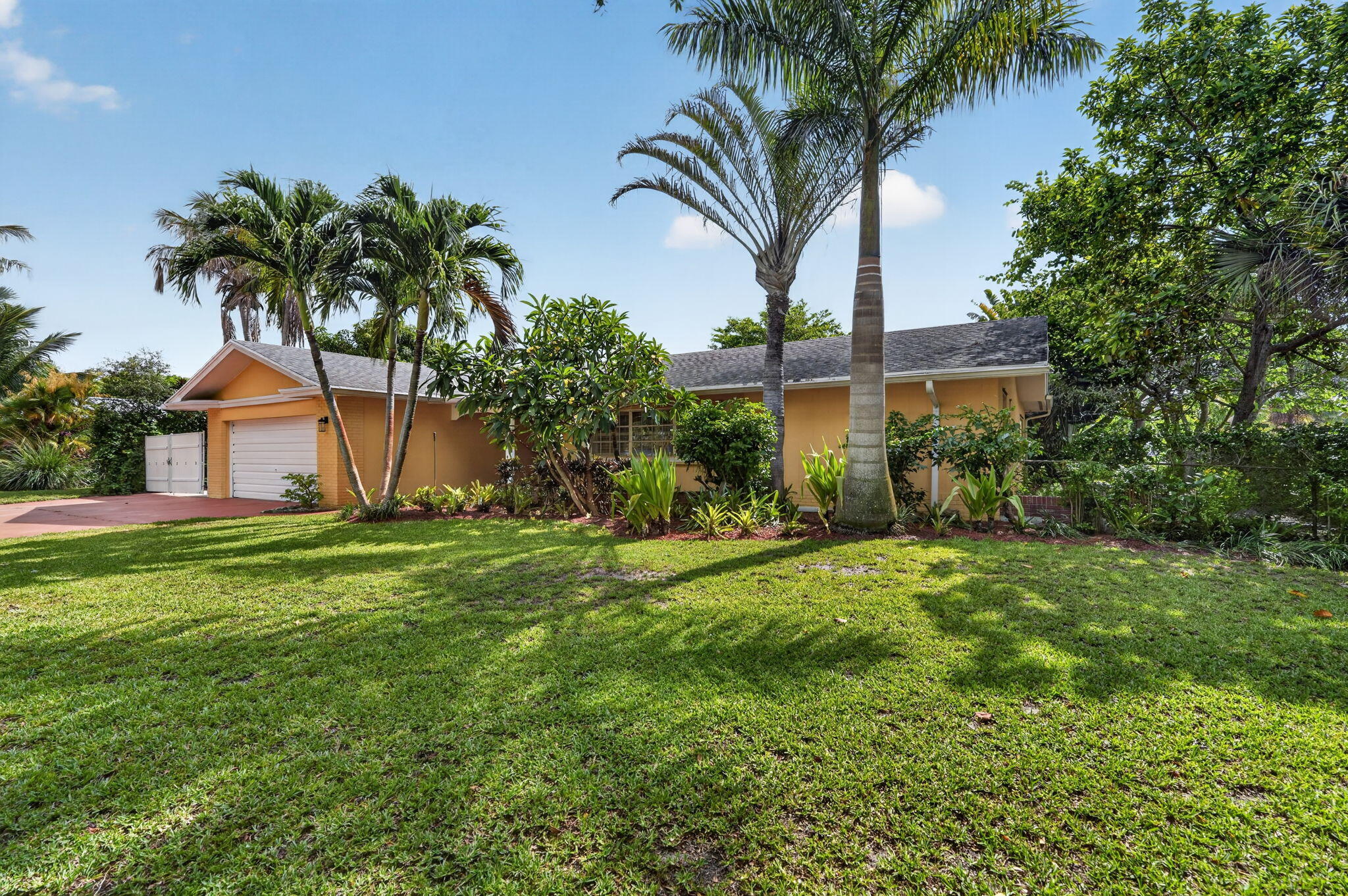 842 Fathom Road W, North Palm Beach FL 33408