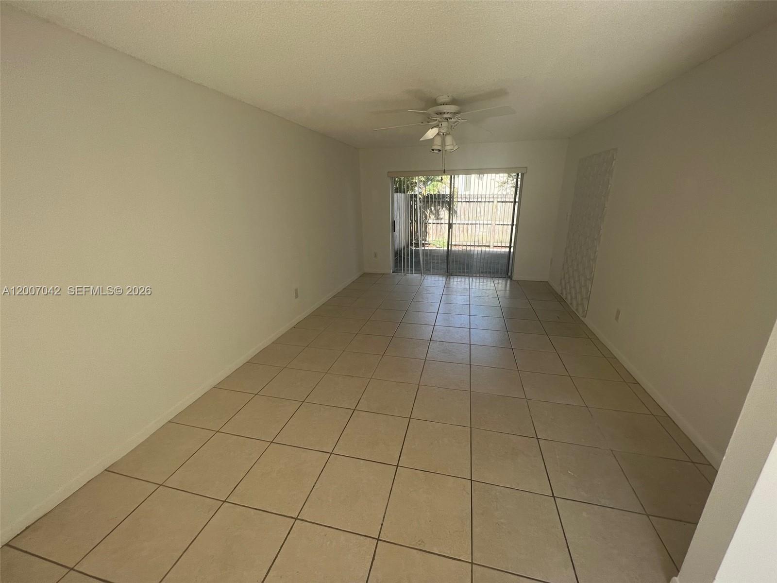 11141 SW 70th Ter — Photo 3