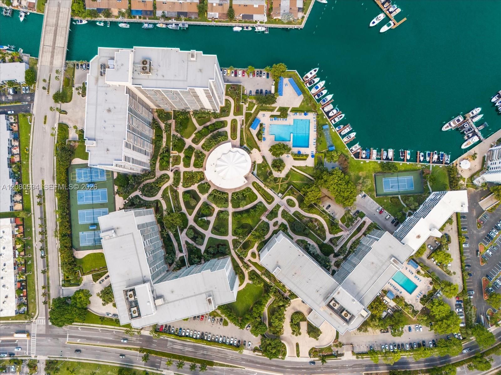 500 Three Islands Blvd # 618, Hallandale Beach FL 33009