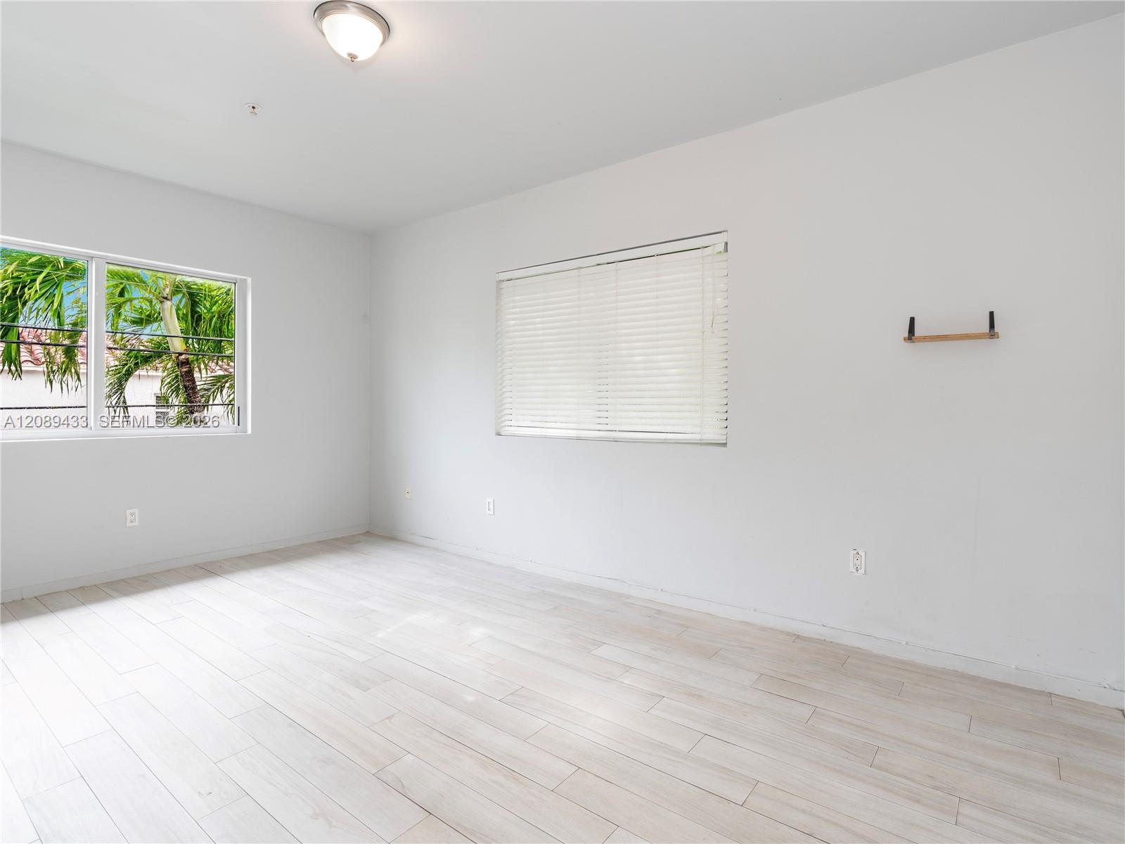 820 15th St # 205 — Photo 4