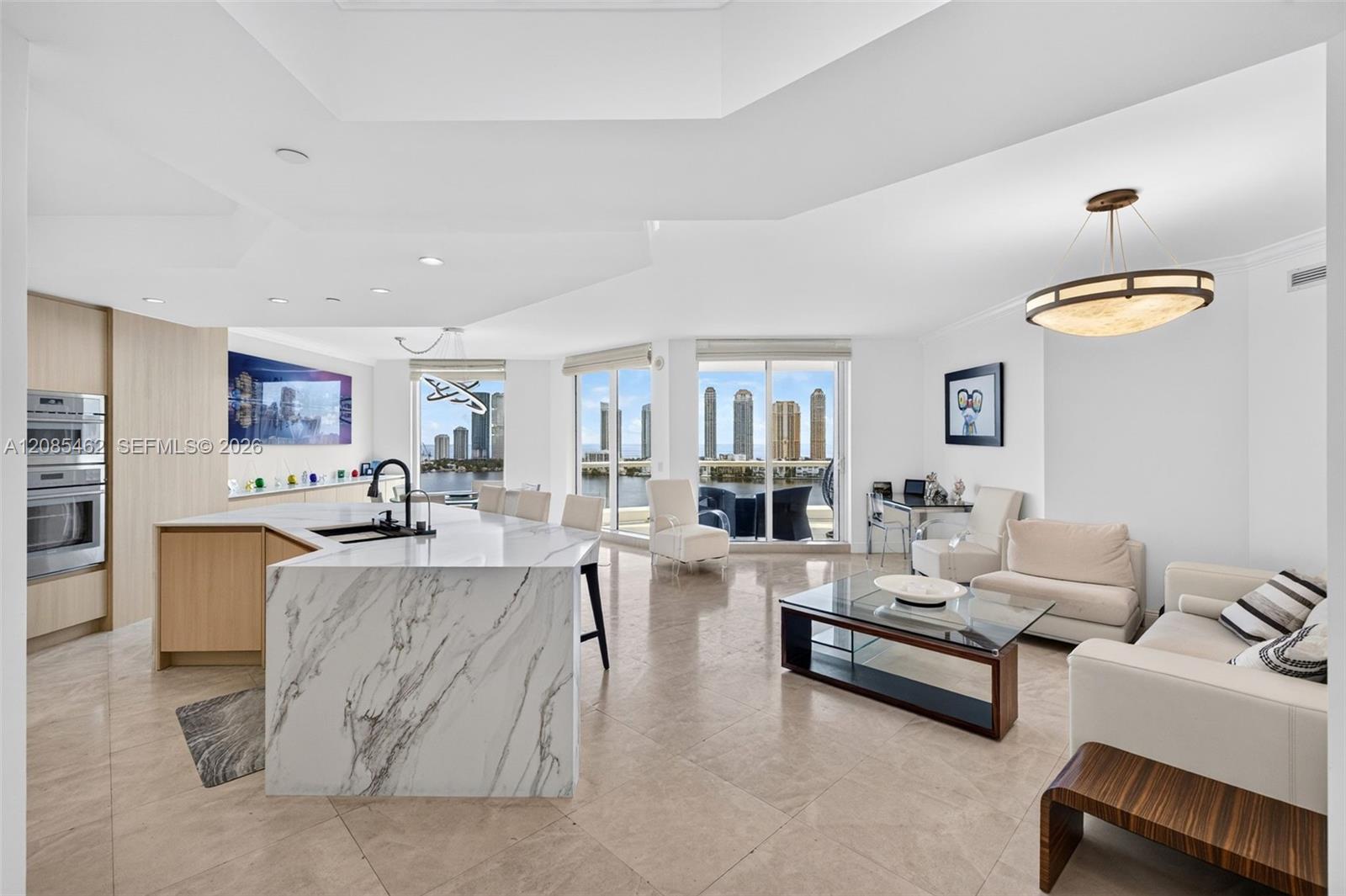 6000 Island Blvd # 2104 — Photo 3