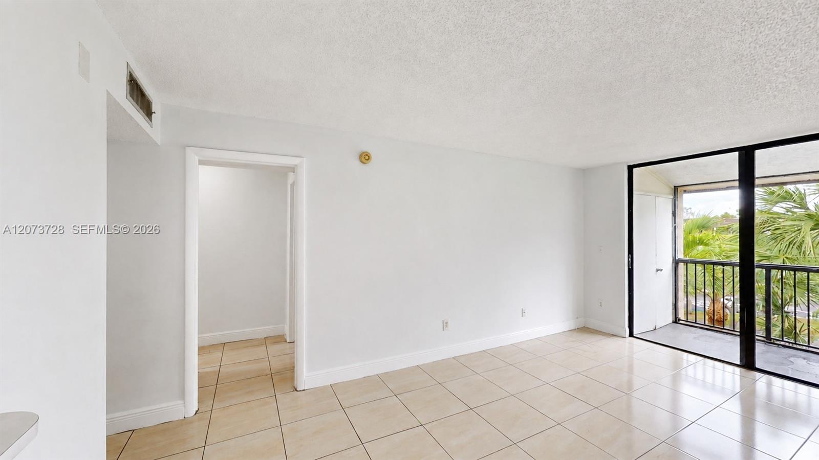14201 N Kendall Dr # 401D — Photo 4