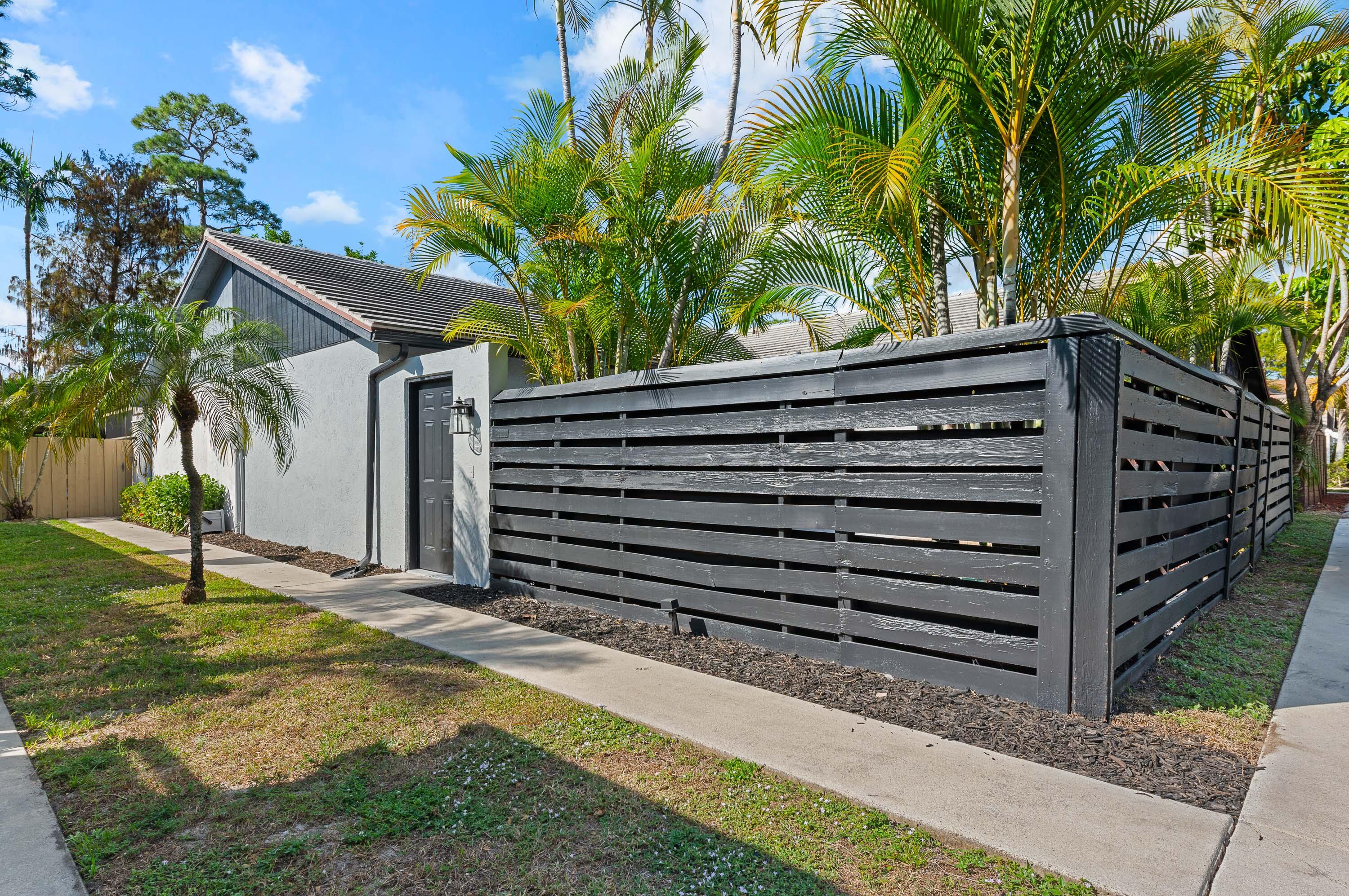 1277 Periwinkle Place, Wellington FL 33414