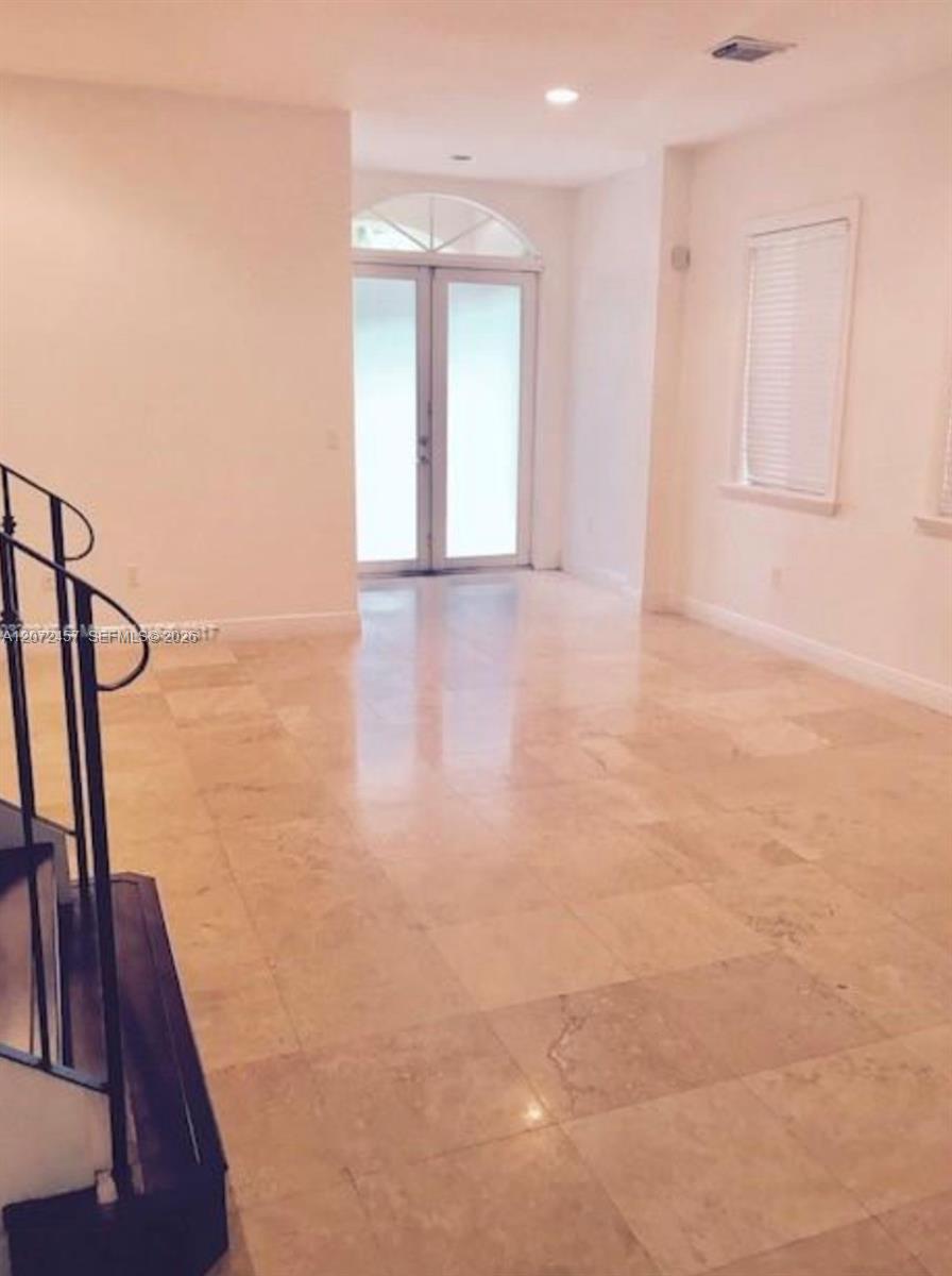 2286 SW 16th Ct # 2286 — Photo 3