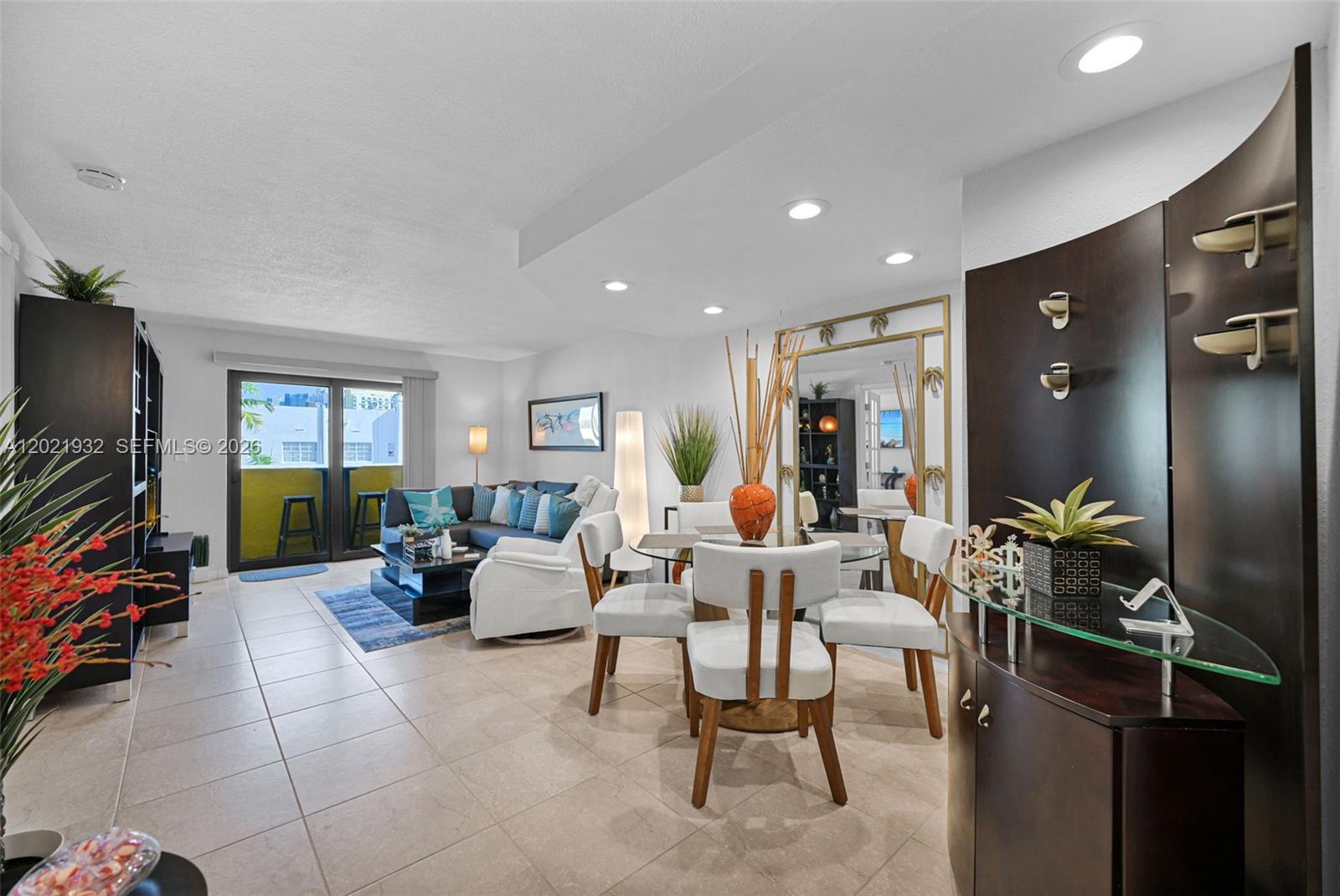 1334 Collins Ave # 403, Miami Beach FL 33139