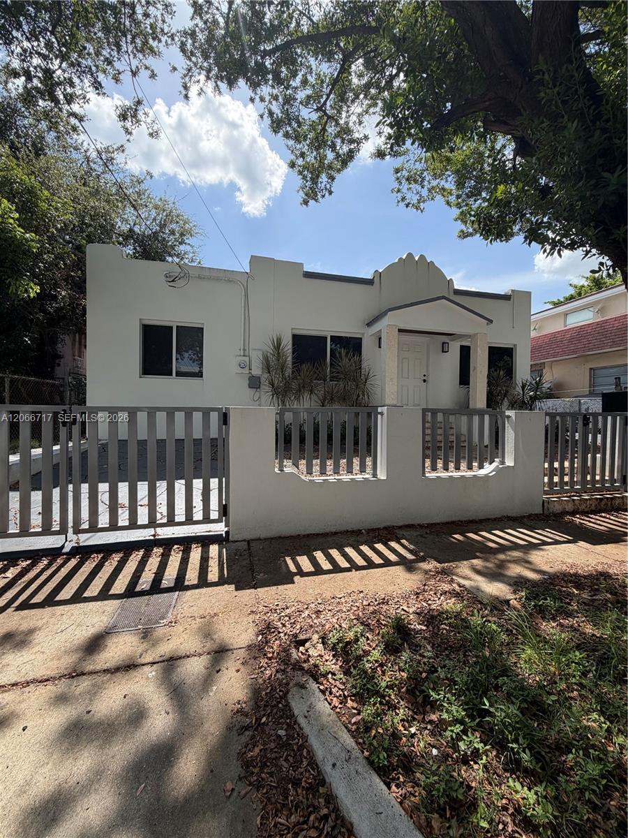 328 SW 15th Ave, Miami FL 33135
