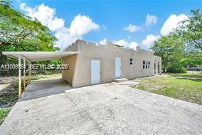 1301 Sharar Ave, Opa-Locka FL 33054