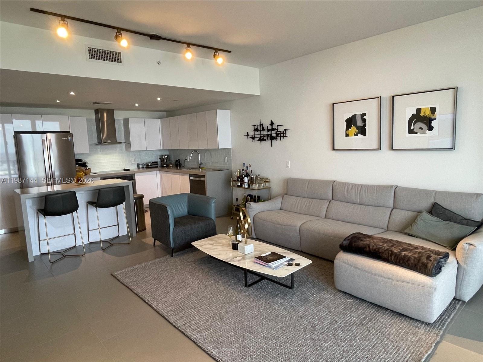 1600 NE 1st Ave # 3717, Miami FL 33132