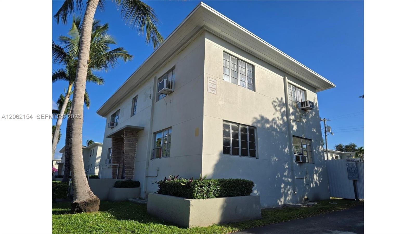 660 84th St # 39, Miami Beach FL 33141