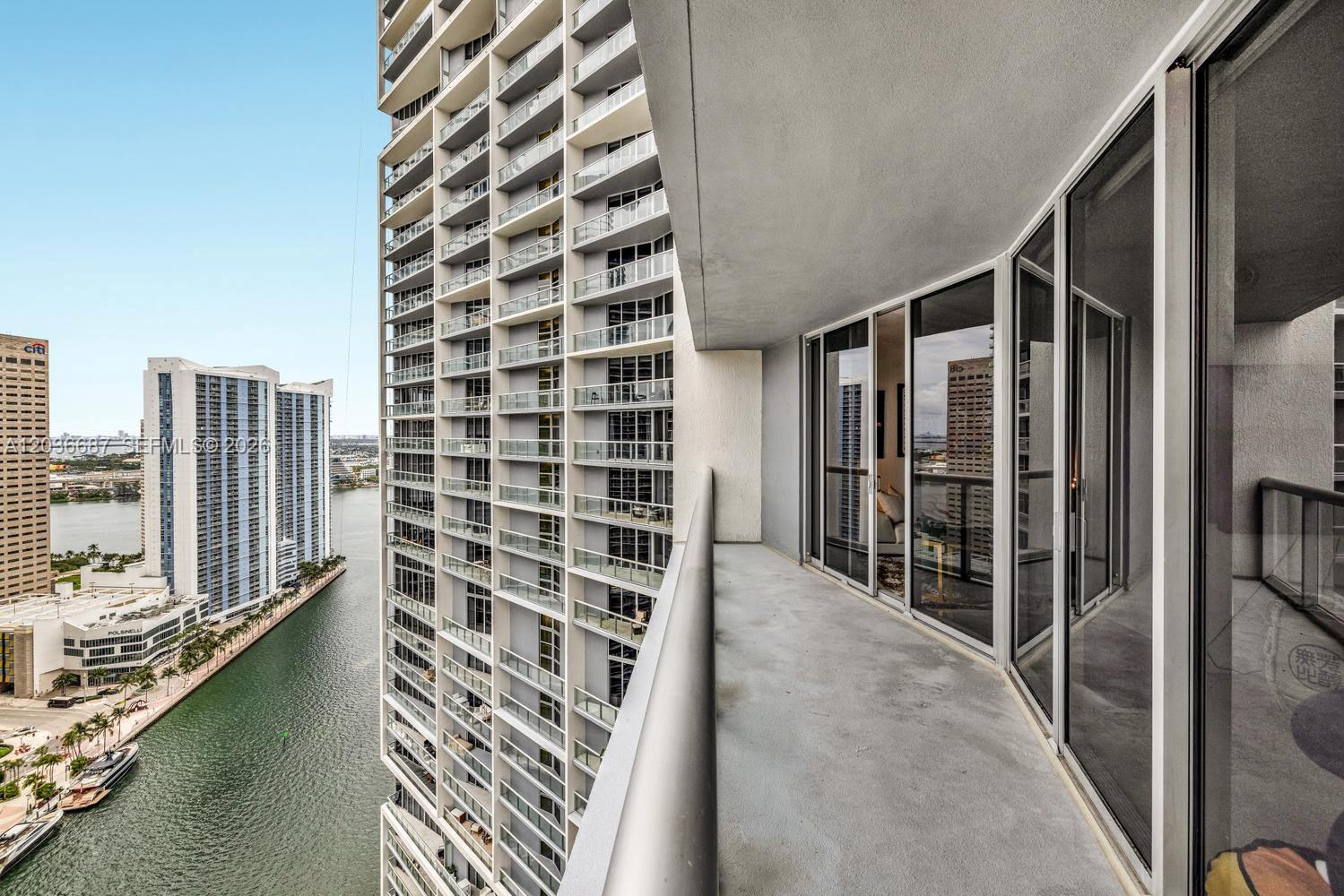 475 Brickell Ave # 3214 — Photo 2