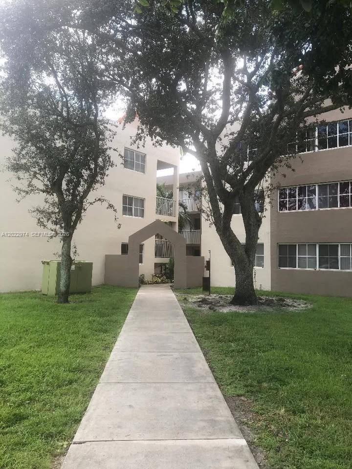 6155 NW 186th St # 209, Hialeah FL 33015