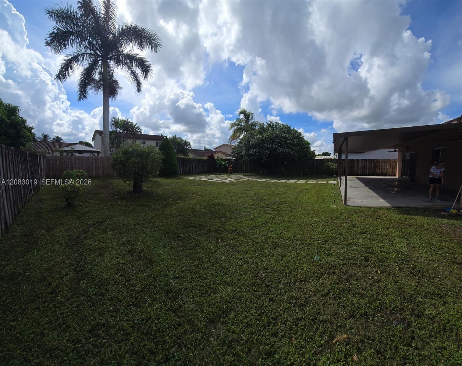 18045 SW 154th Pl — Photo 4