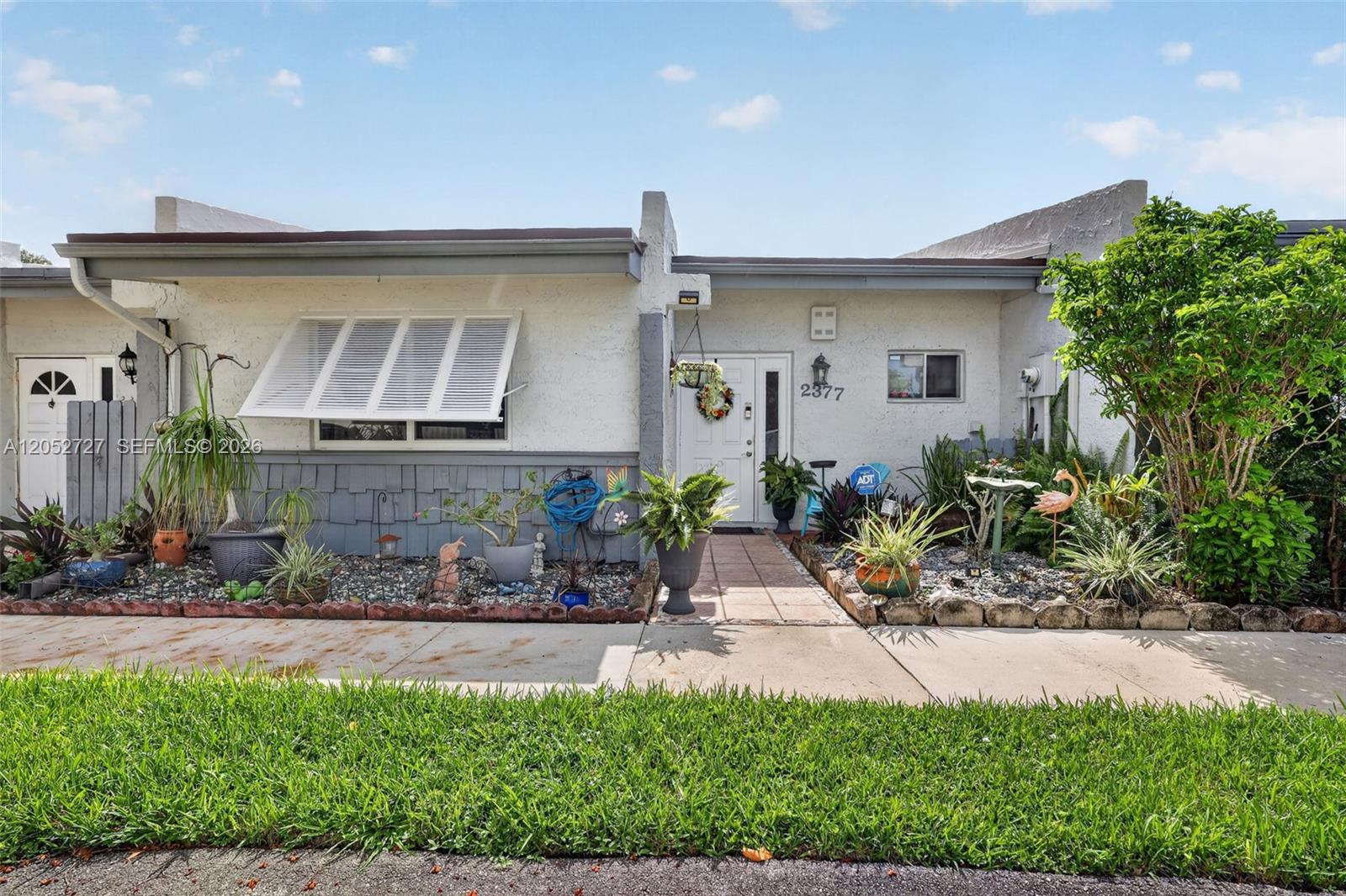 2377 N 37th Ave, Hollywood FL 33021