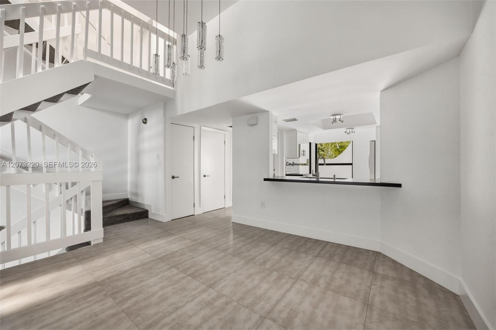 3233 Mary St # 4 — Photo 5
