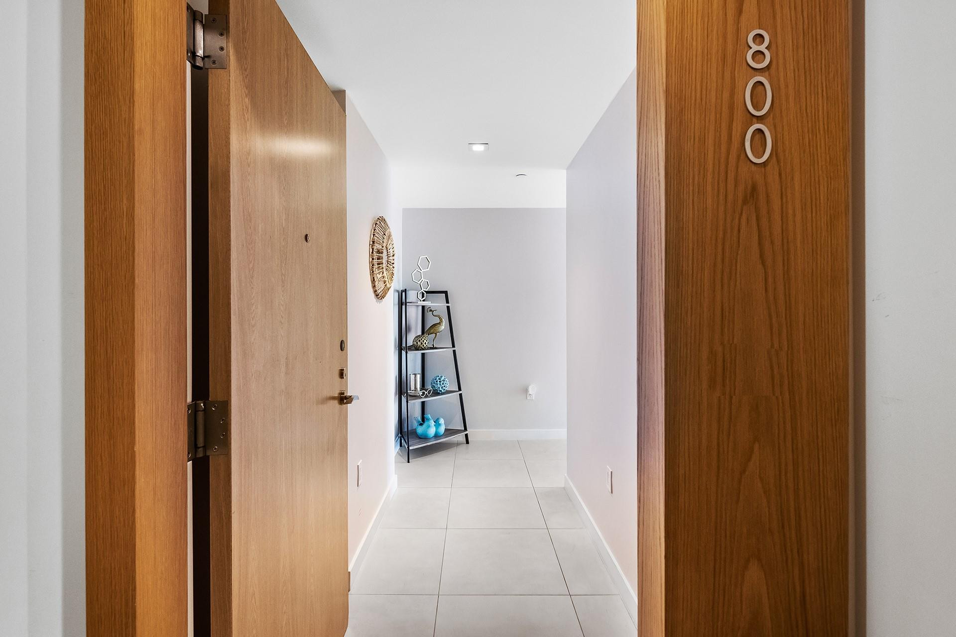401 N BIRCH Road # 800 — Photo 2