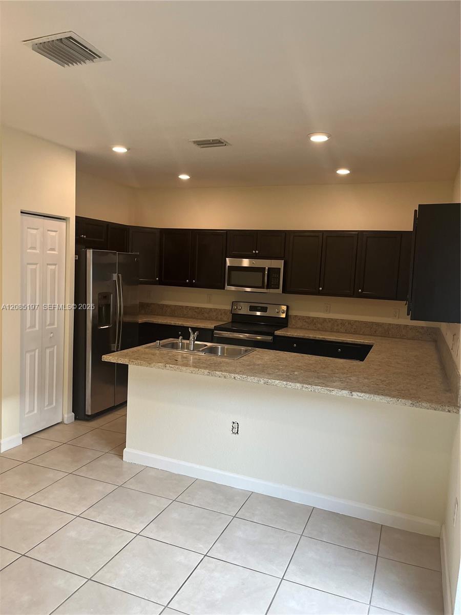 9373 W 33rd Way # 9373 — Photo 3