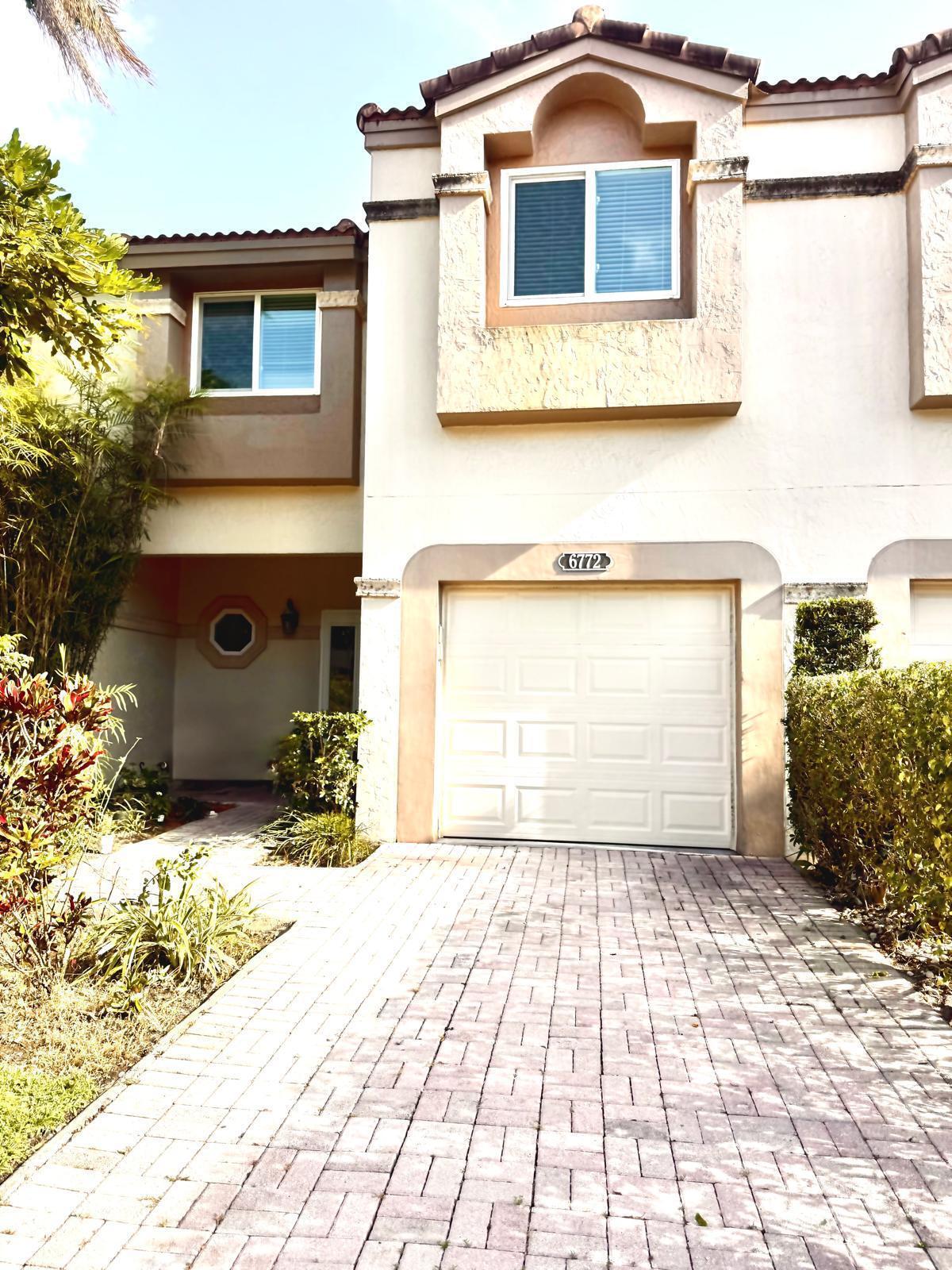 6772 Via Regina, Boca Raton FL 33433