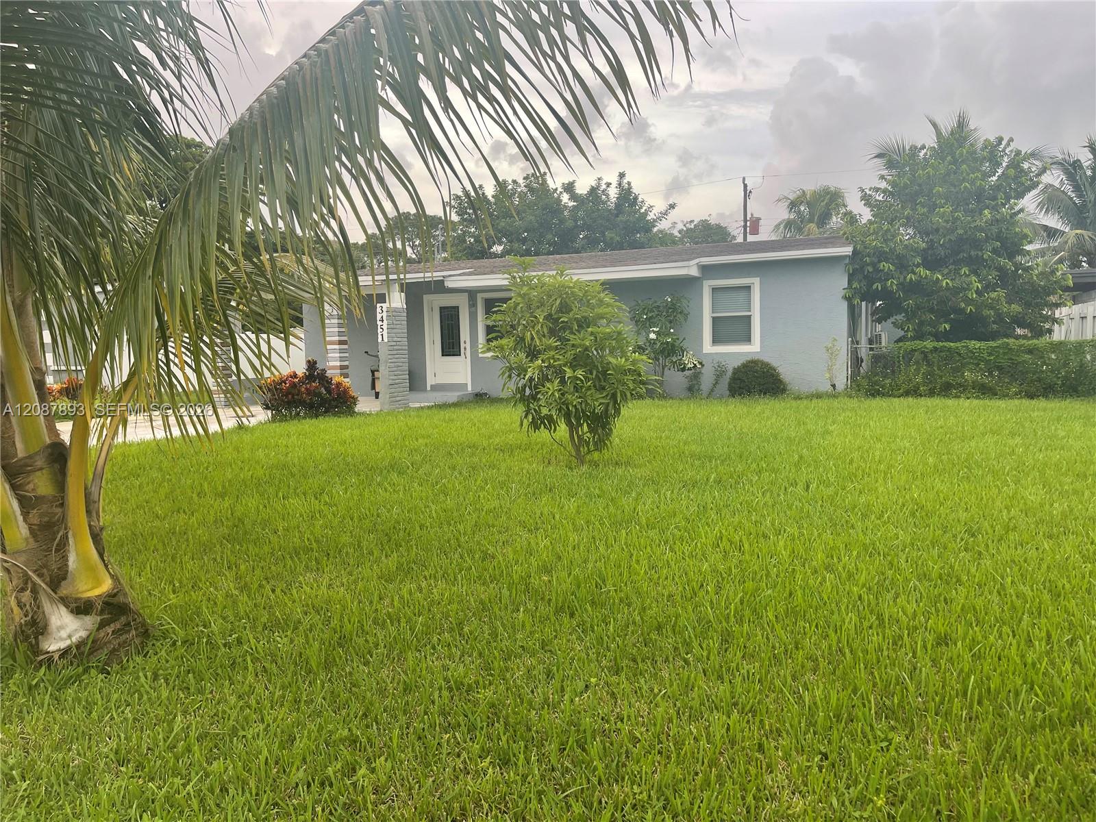 3451 Charleston Blvd, Fort Lauderdale FL 33312