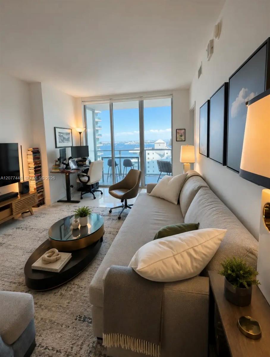 1300 Brickell Bay Dr # 1807 — Photo 2