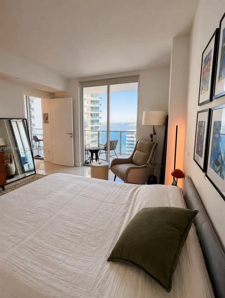 1300 Brickell Bay Dr # 1807 — Photo 3