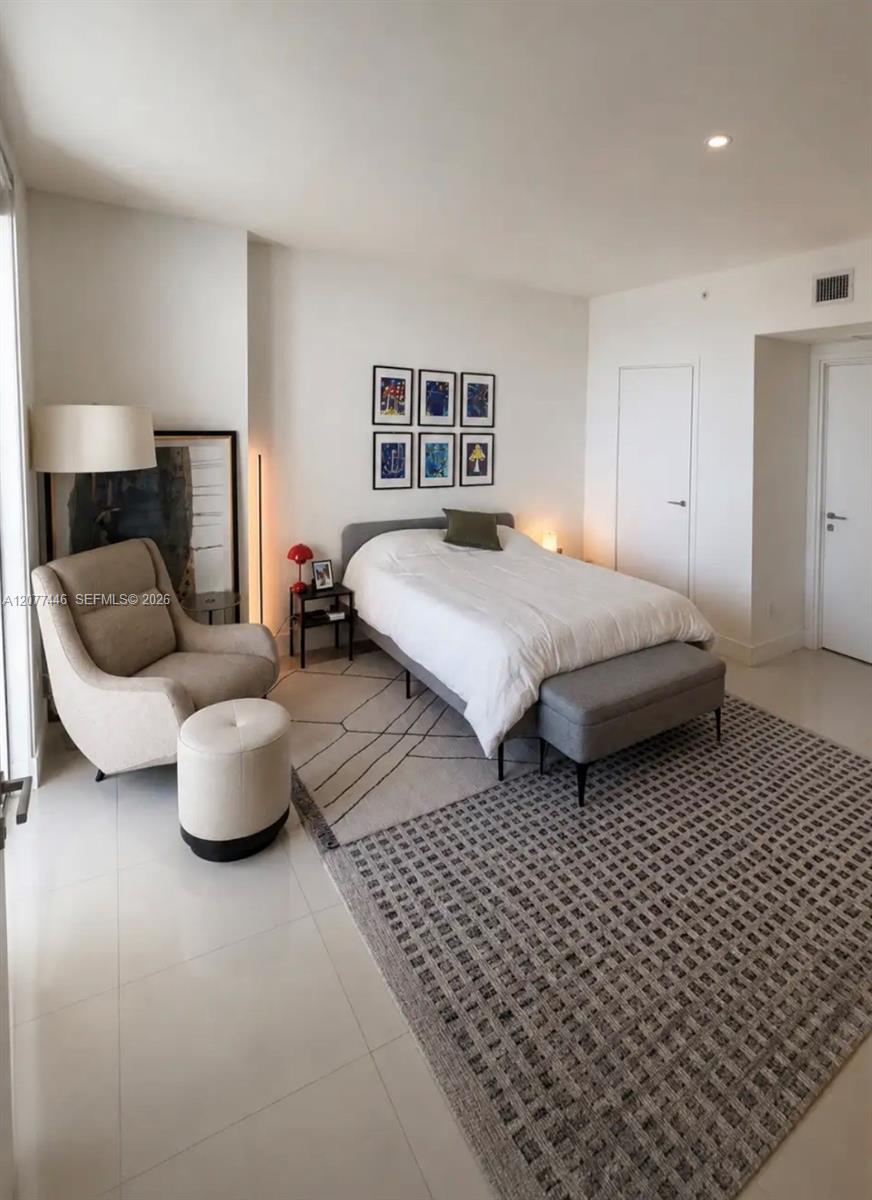 1300 Brickell Bay Dr # 1807 — Photo 4