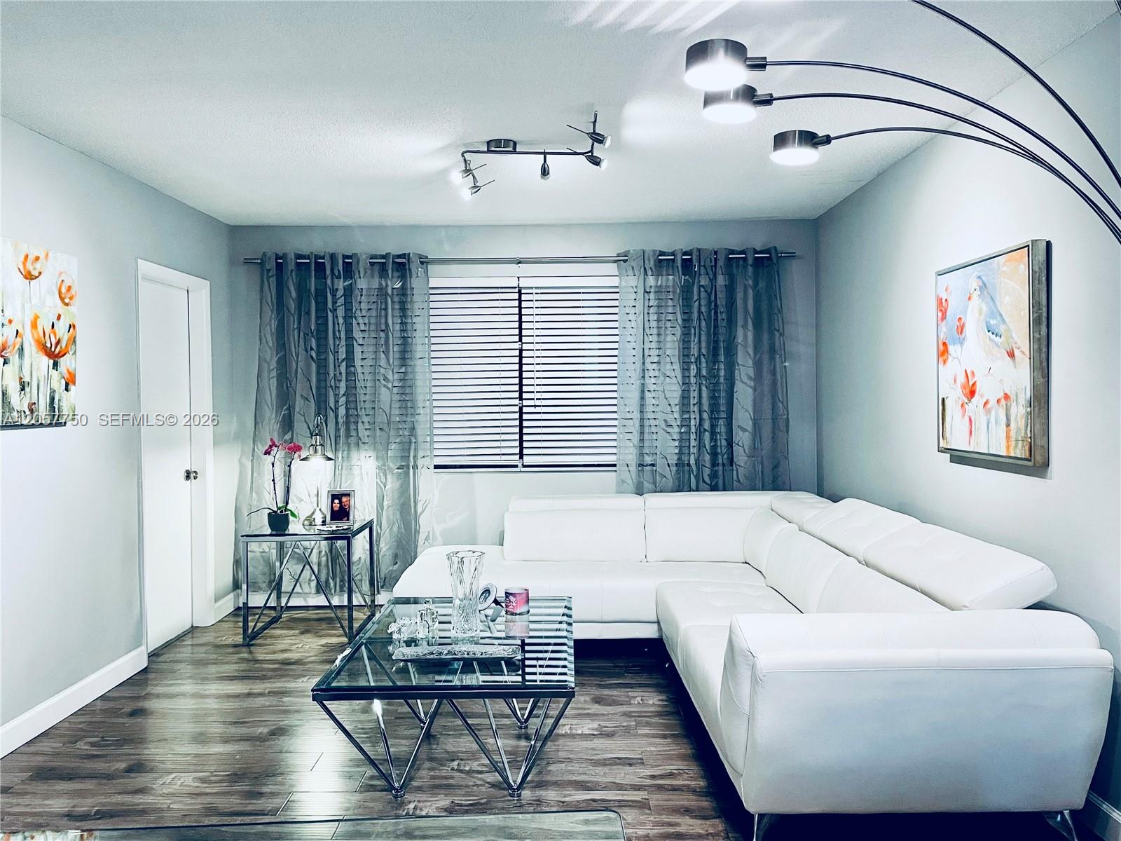 2300 Park Ln # 201, Hollywood FL 33021
