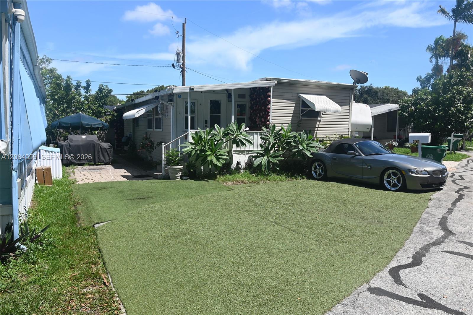 4832 SW 47 Ln, Davie FL 33314