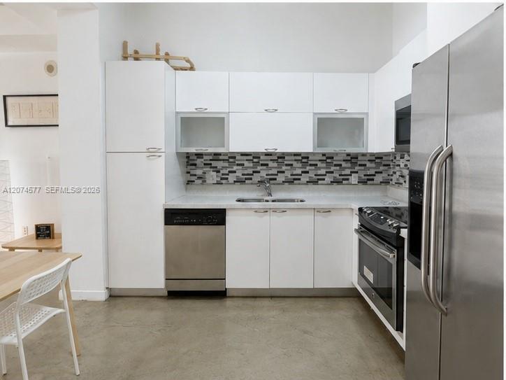 234 NE 3rd St # 206 — Photo 4