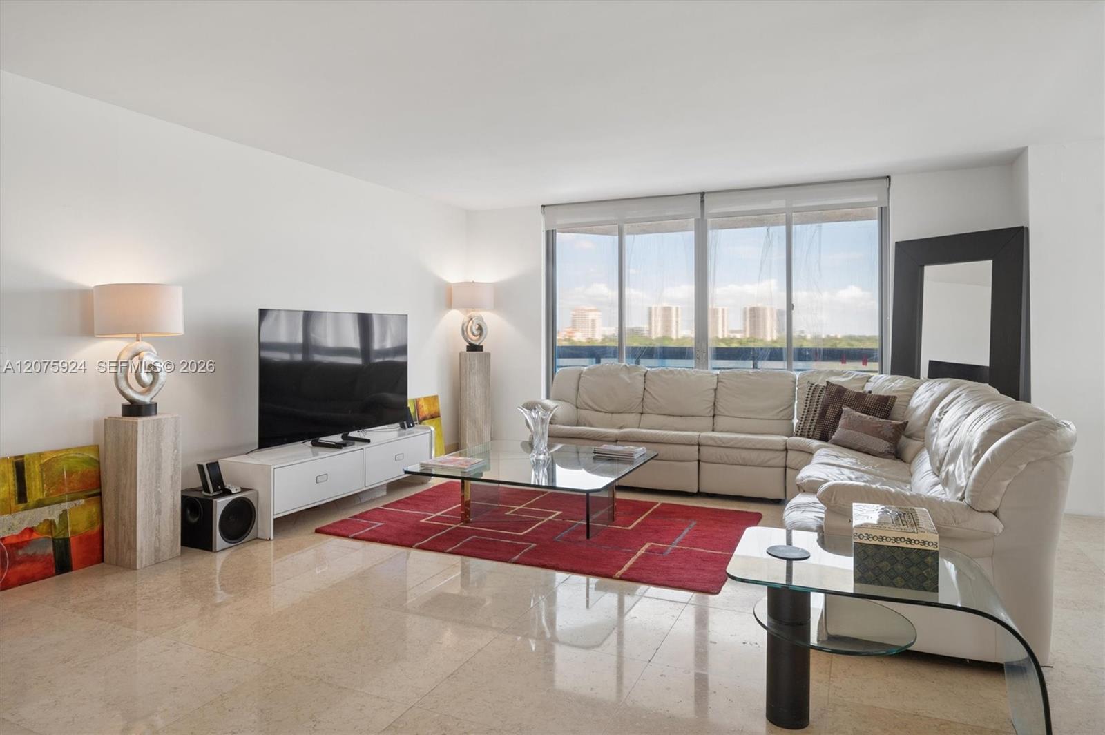 3500 Mystic Pointe Dr # 805 — Photo 3