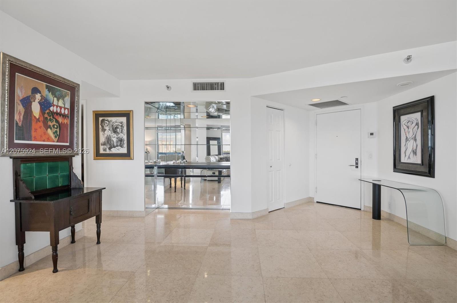 3500 Mystic Pointe Dr # 805 — Photo 5