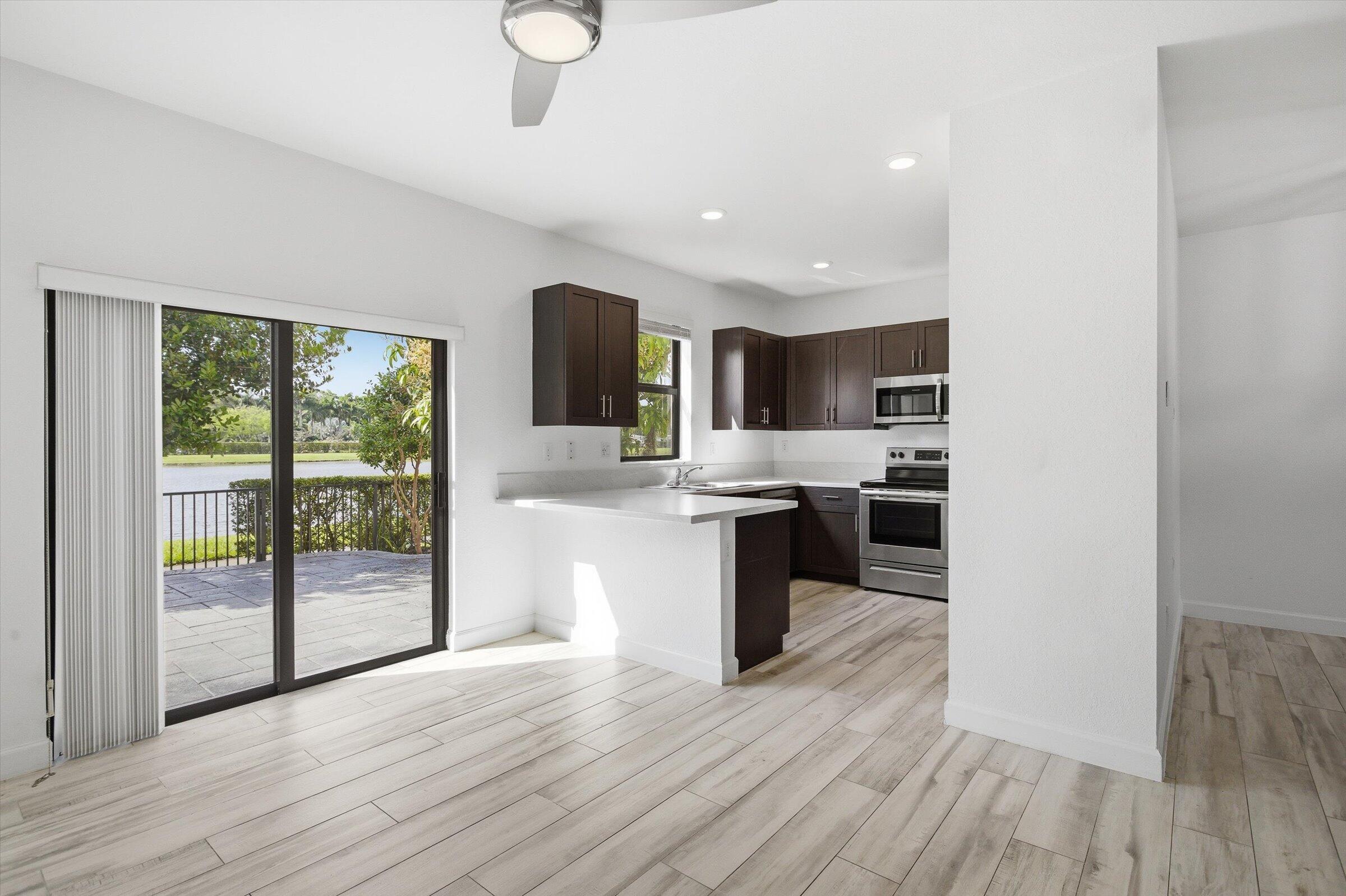 5884 Mustang Manor, Davie FL 33314