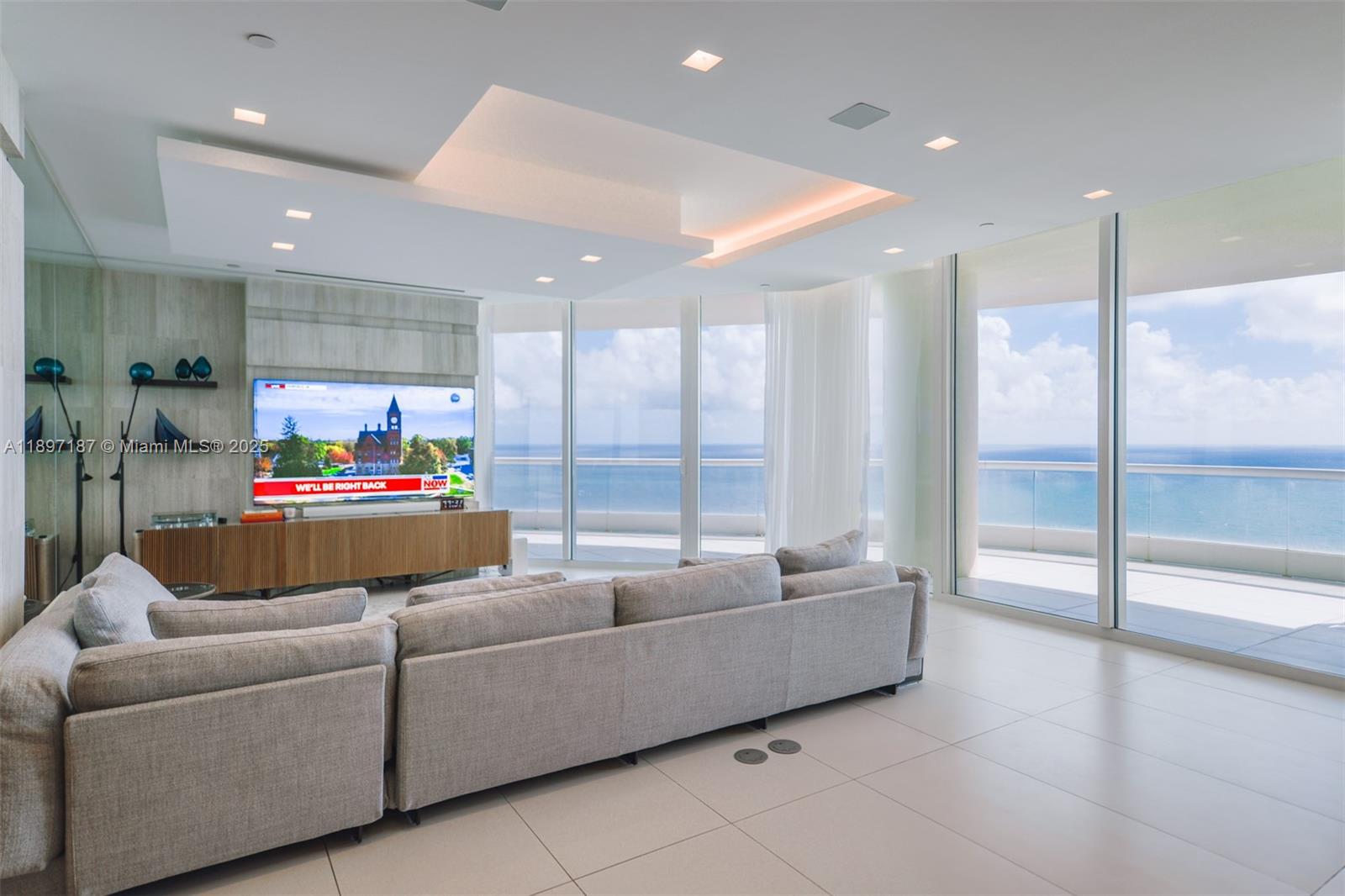 16047 Collins Ave # 3204, Sunny Isles Beach FL 33160