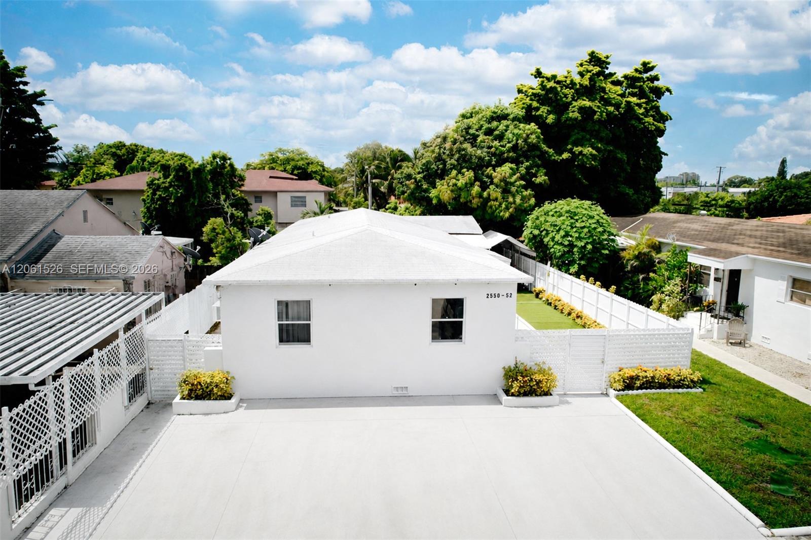 2550-2552 SW 10 St, Miami FL 33135