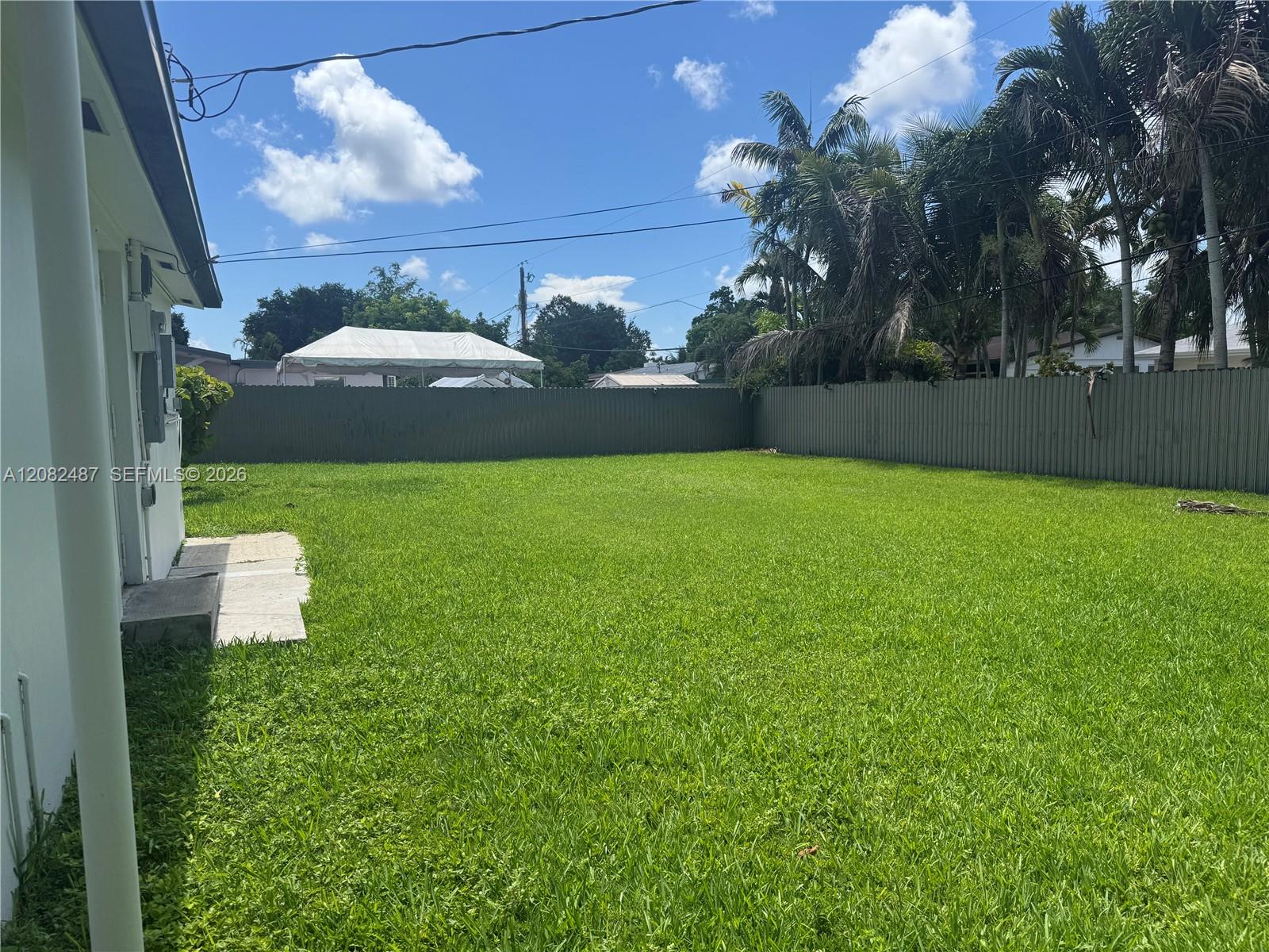 8640 SW 125th Ter # 0 — Photo 3