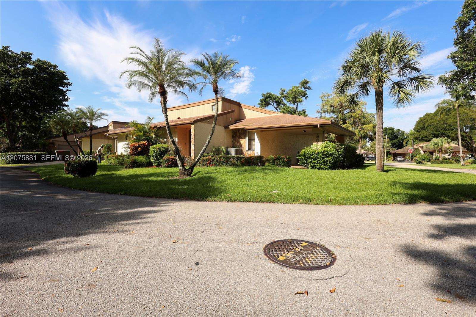 8050 Palmetto Palm Cir # 55 — Photo 3