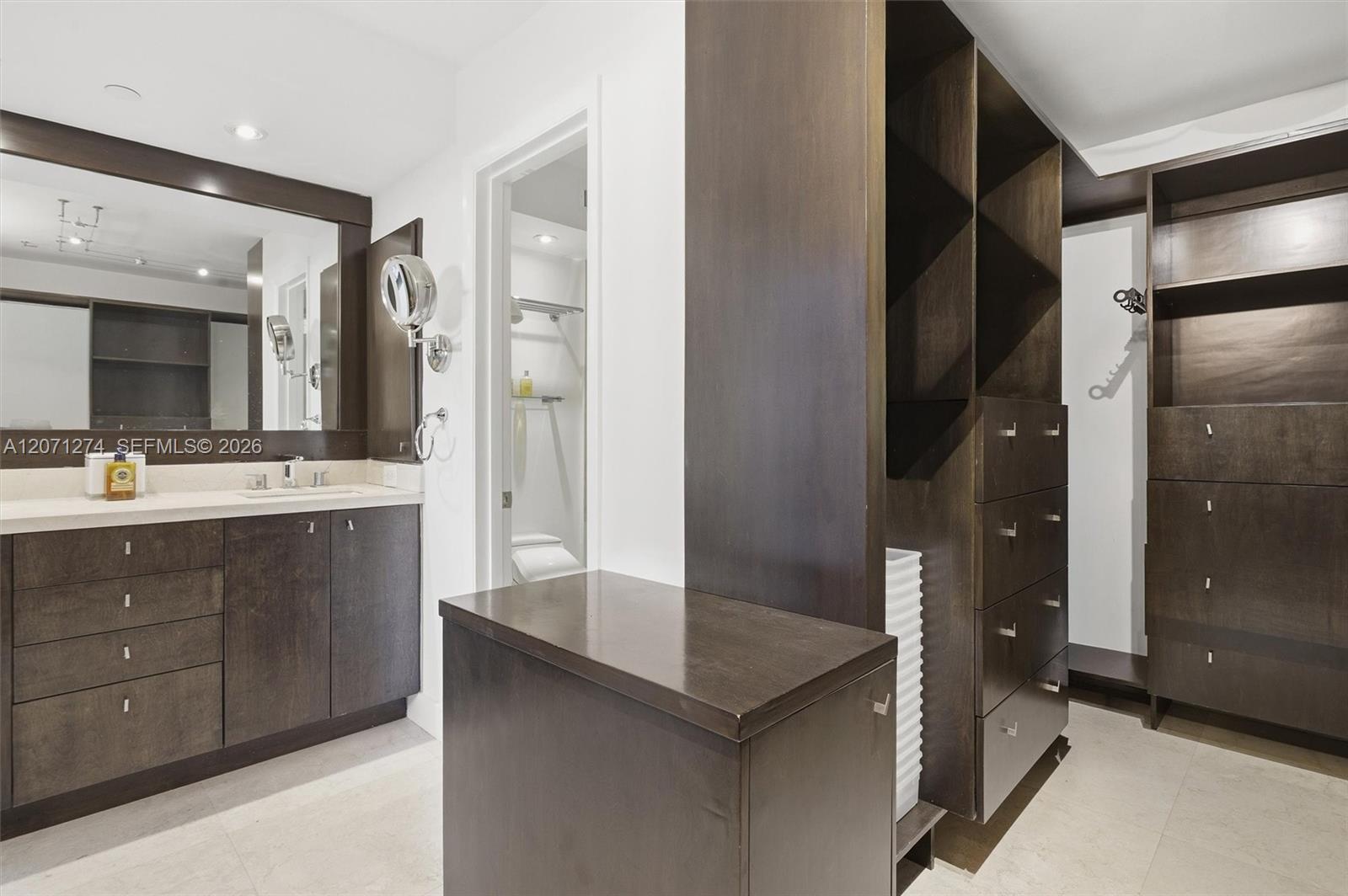 613 Ocean Dr # 5D View 10