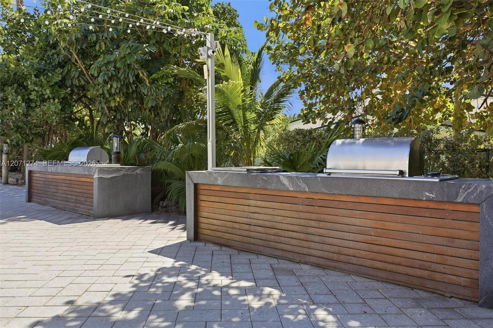 613 Ocean Dr # 5D View 15