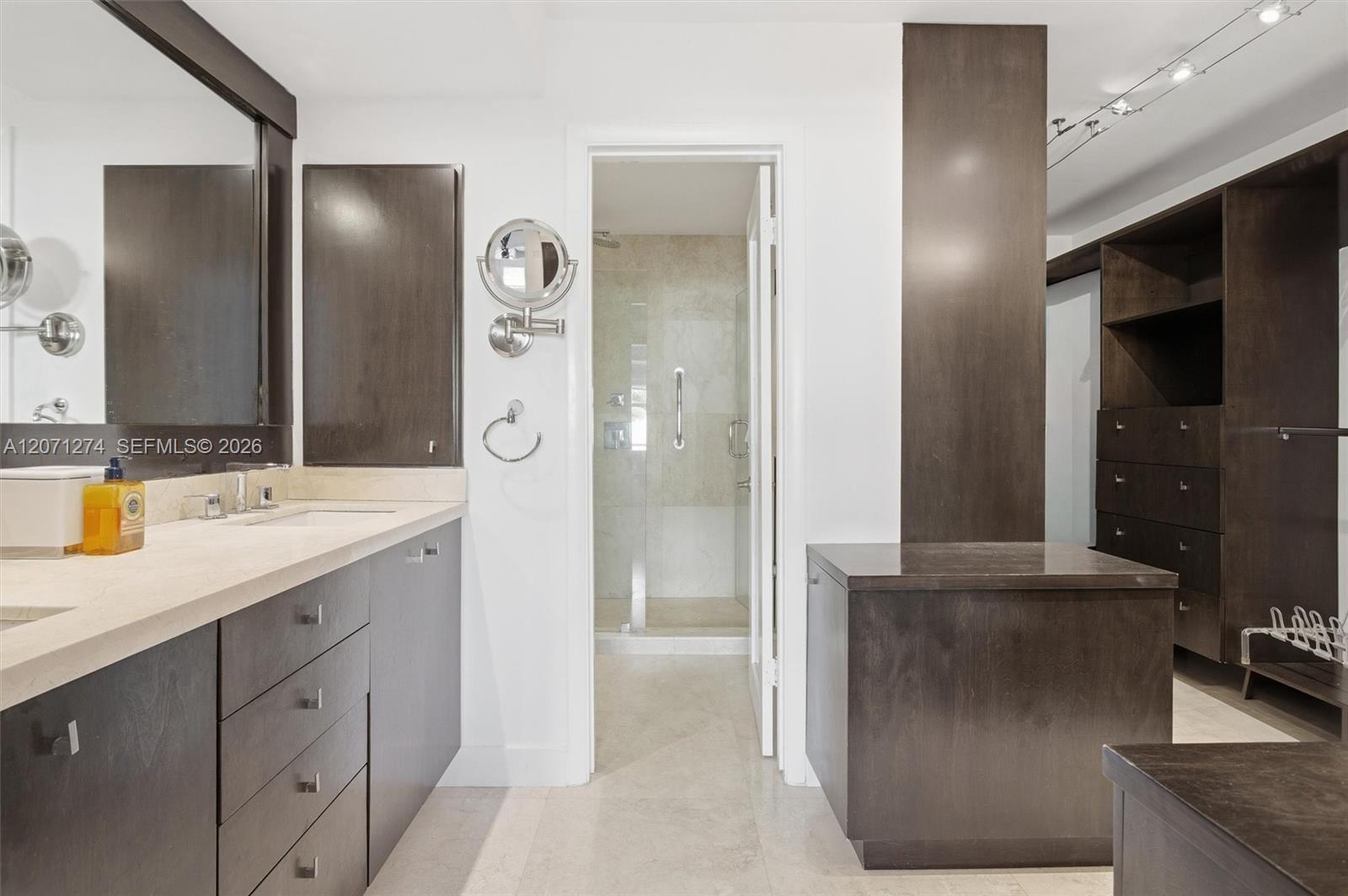 613 Ocean Dr # 5D View 9