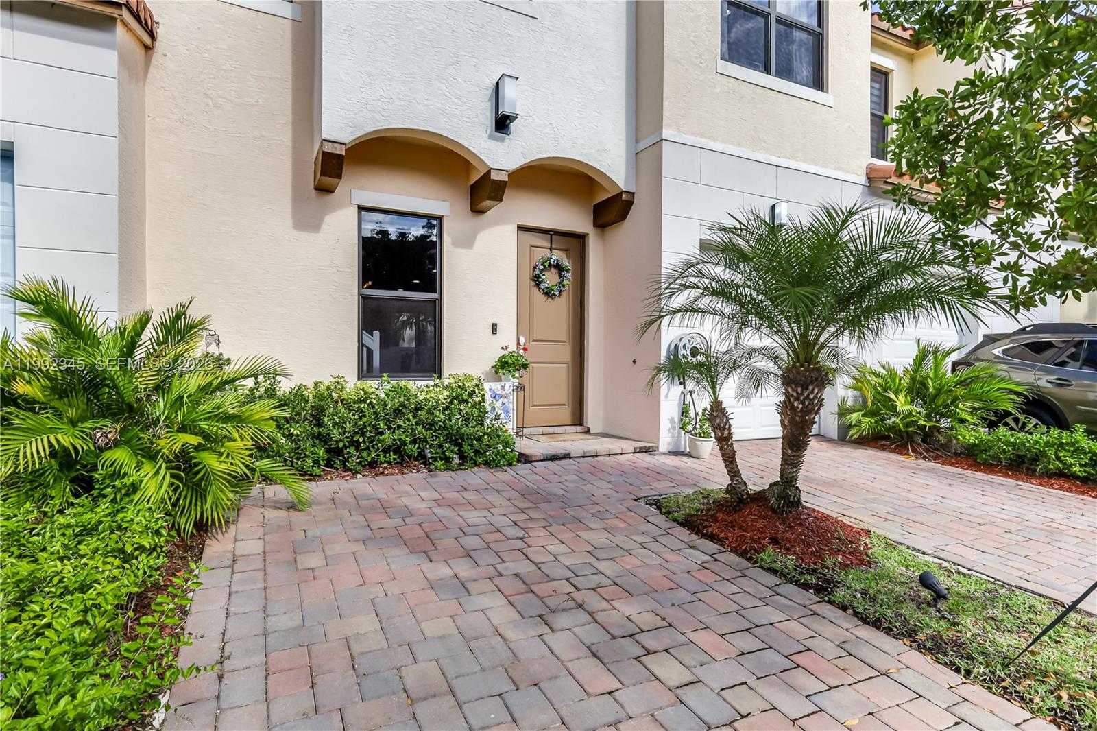 20921 NW 1st Ct — Photo 2