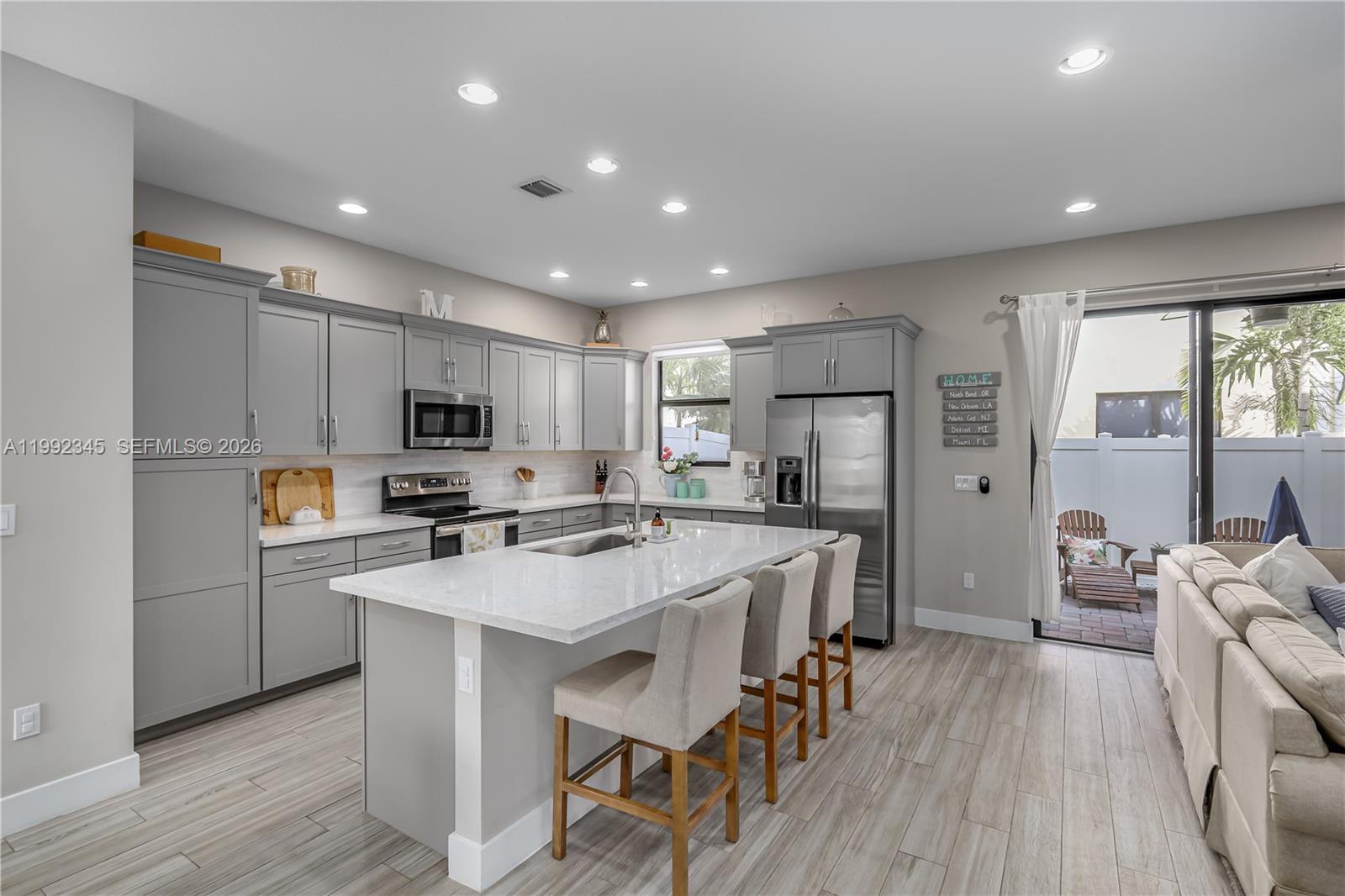 20921 NW 1st Ct — Photo 5