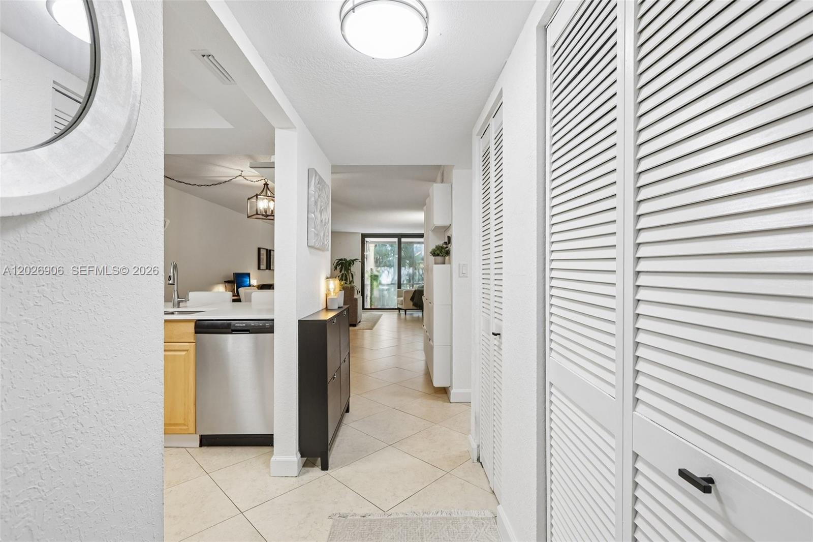 400 Commodore Dr # 206 — Photo 2