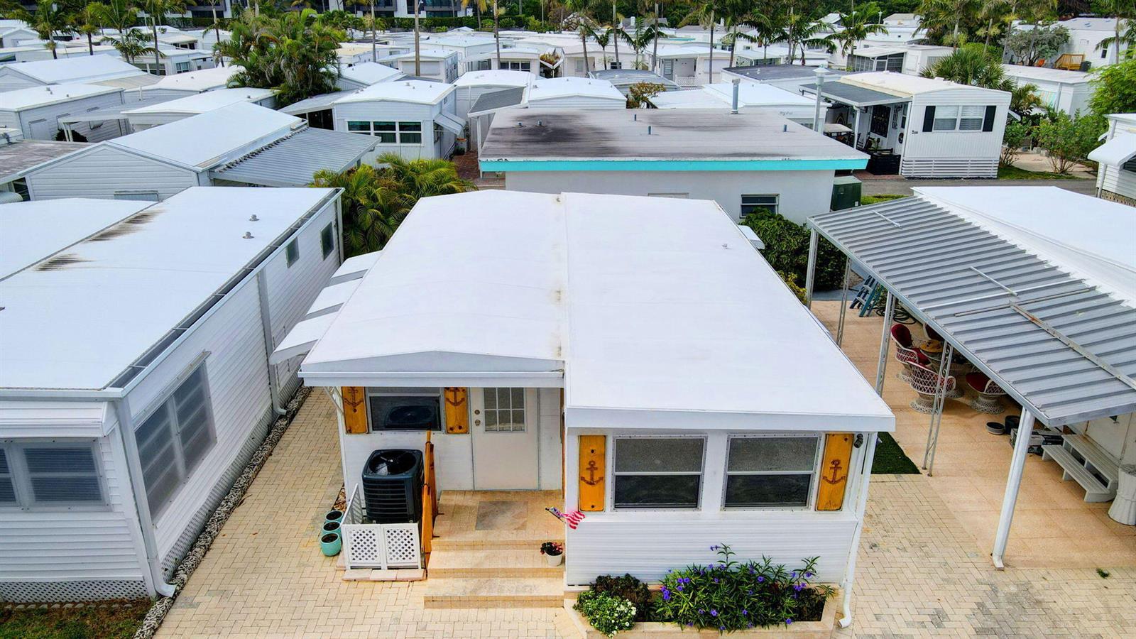 18 Juniper Drive # J, Briny Breezes FL 33435