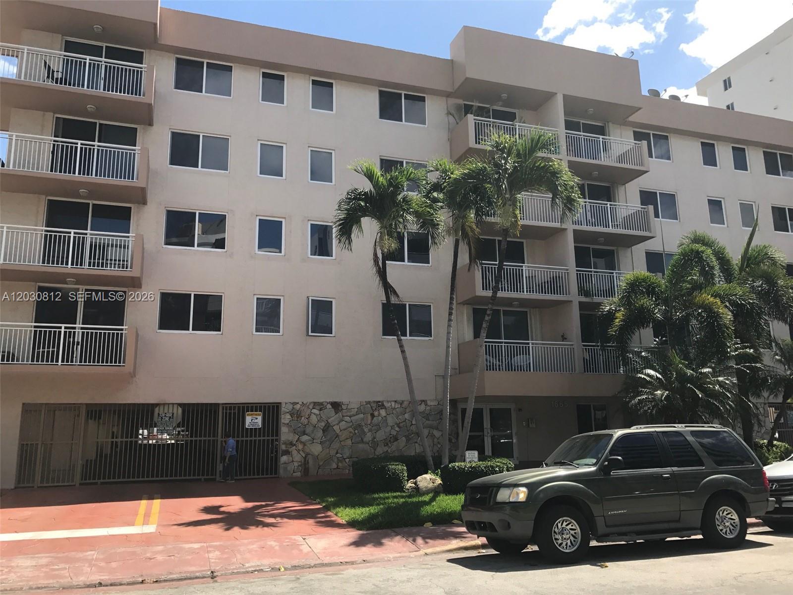 1665 Bay Rd # 416, Miami Beach FL 33139