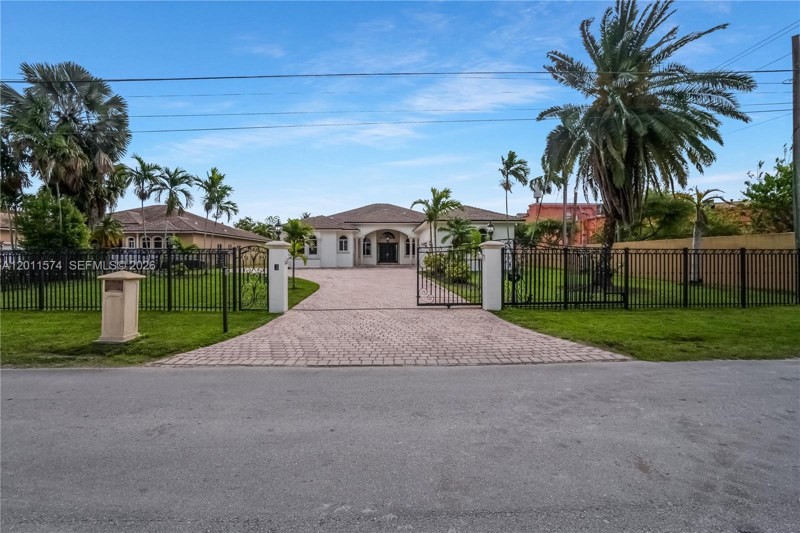 4025 SW 128th Ave — Photo 4