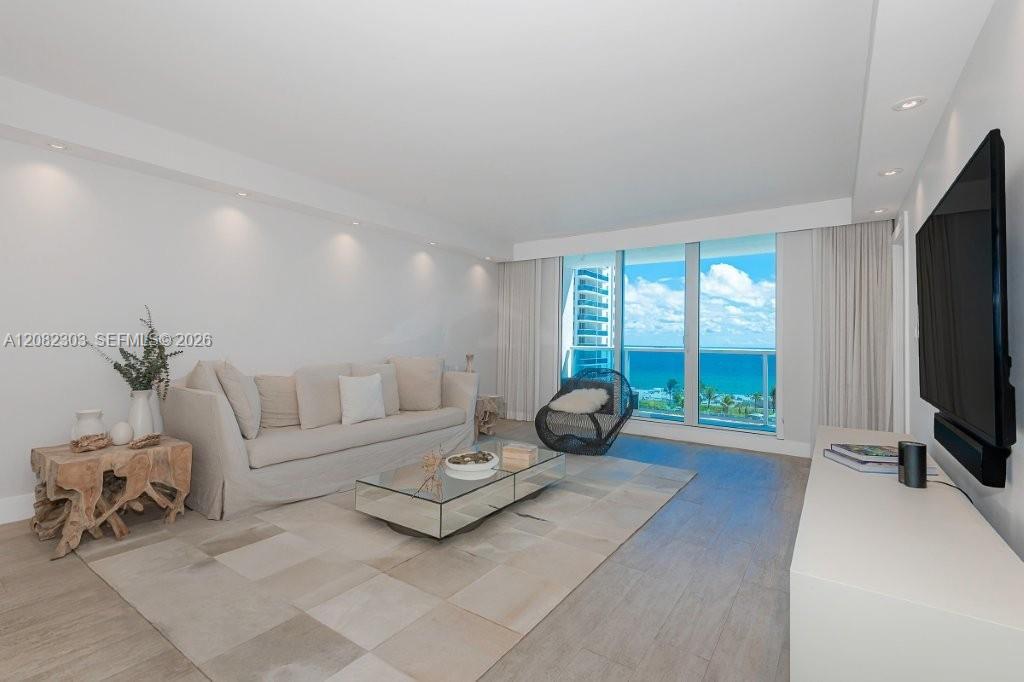 2301 Collins Ave # 738 — Photo 4