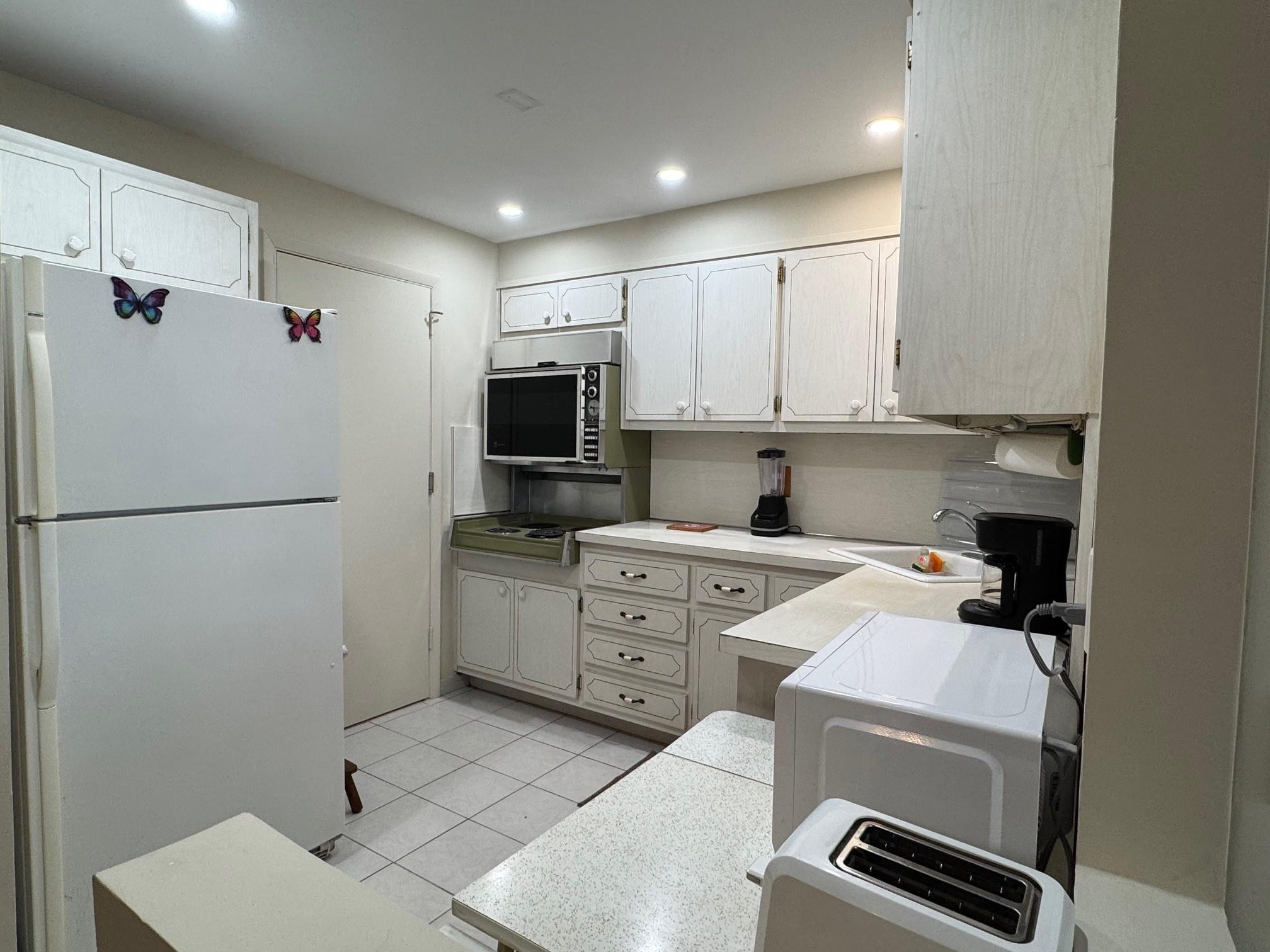 305 N POMPANO BEACH Boulevard # 507 — Photo 3