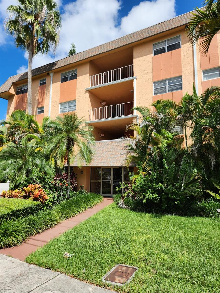 8101 SW 73rd Ave # 30, Miami FL 33143