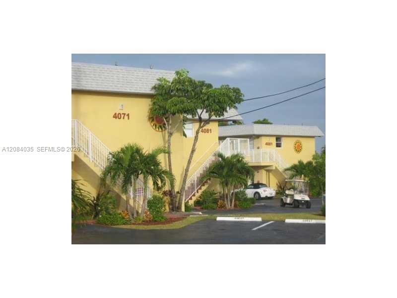4071 N Dixie Hwy # 11 — Photo 3